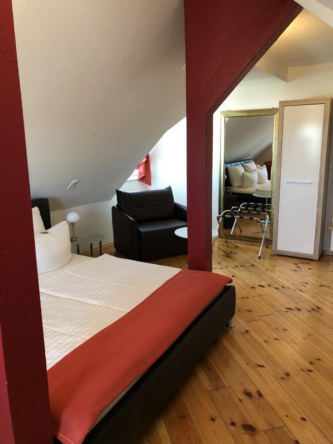Hotel Poseidon Λούντβιχσμπουργκ Εξωτερικό φωτογραφία
